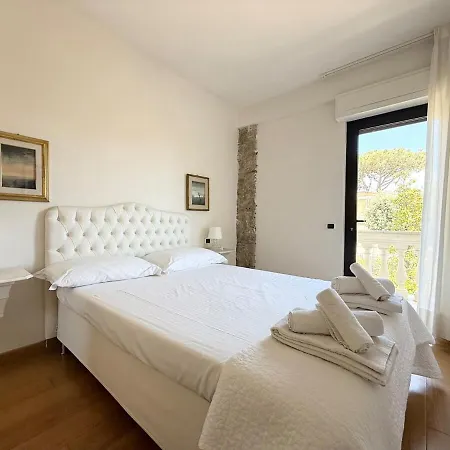 Classic 3 Sul Mare Marmo Di Carrara Design شقة مارينا دي بييتراسانْت
